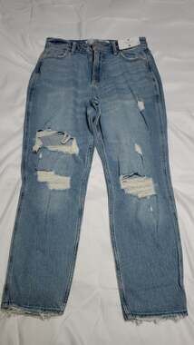 NWT Hollister Curvy High-Rise Mom Jeans Distressed Light Wash Size 5S